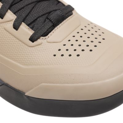 Fox Union Flat BLK 42.5