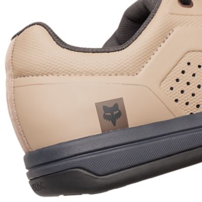 Fox Union Flat BLK 42.5
