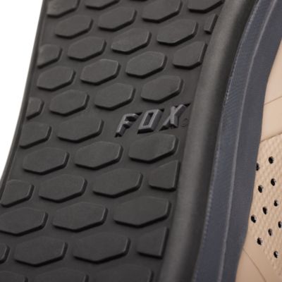 Fox Union Flat BLK 42.5