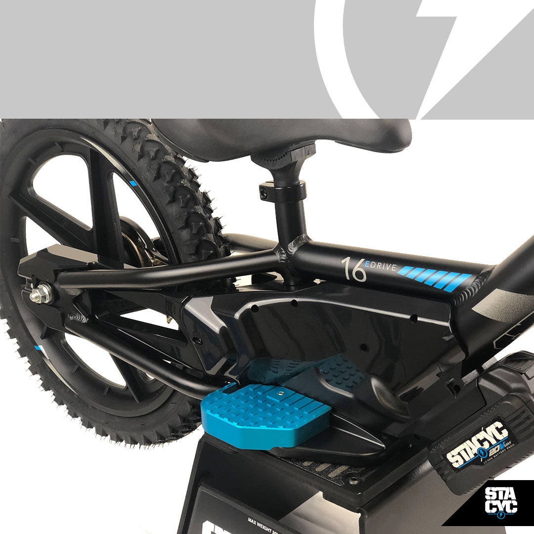 EXTENDED FOOTREST - CYAN ANODIZED